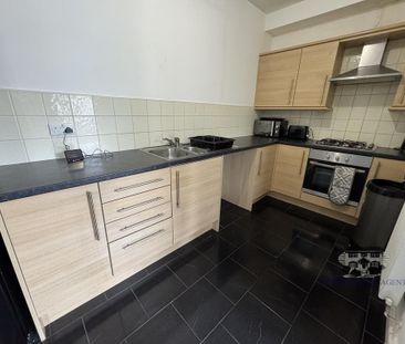 2 bedroom maisonette to rent - Photo 5