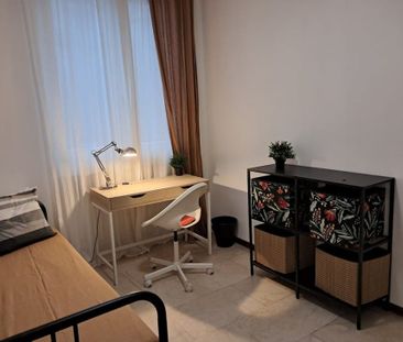 Via Fridtjof Nansen, Milan, Lombardy 20156 - Photo 4