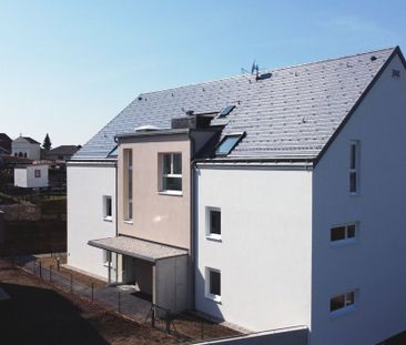 Geförderte 2-Zimmer Starterwohnung im Dachgeschoss in Behamberg - K... - Photo 1