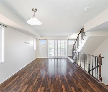 For Lease - 5605 Oscar Peterson Boulevard Unit# 2, Mississauga, Ont... - Photo 4