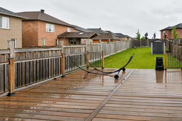 For Lease - 54 Long Street, Bradford West Gwillimbury, Ontario - Photo 1