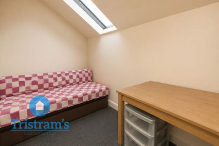 7 bed End Terraced House for Rent - Photo 4
