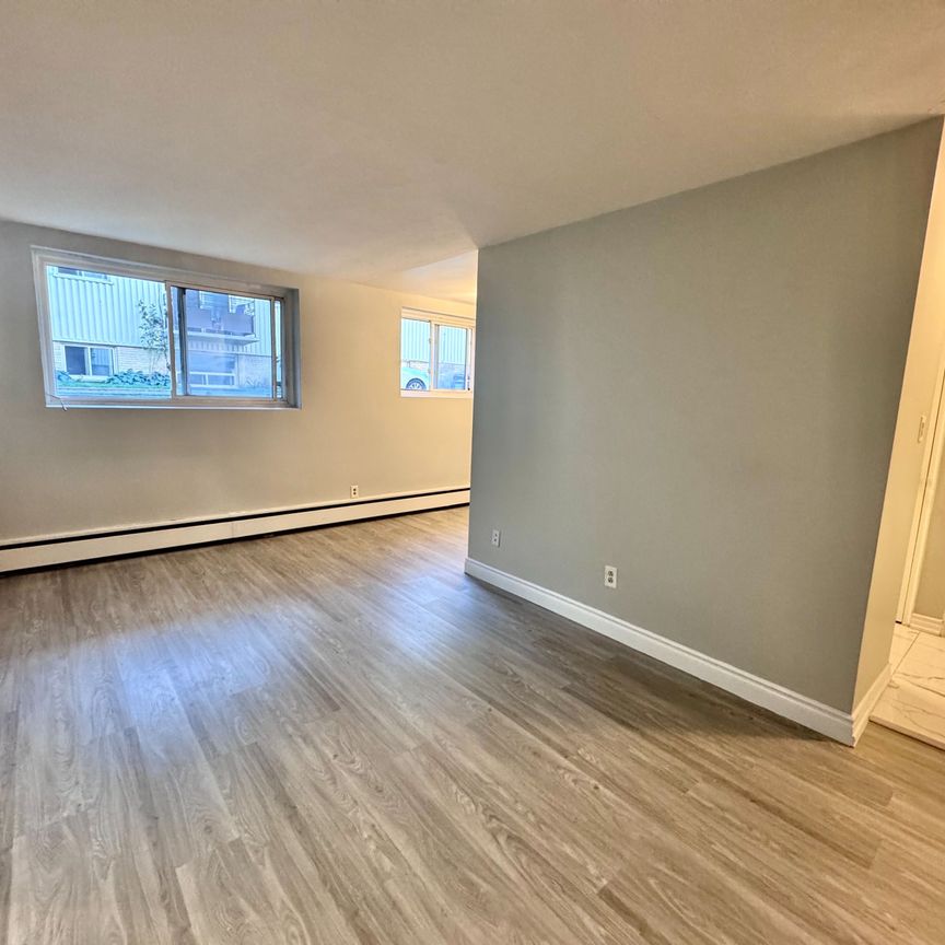 For Lease - 4-323 Gibb Street, Oshawa, Ontario - Photo 1