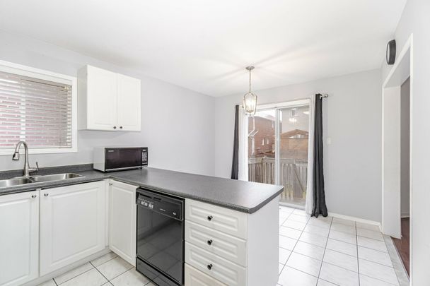 For Lease - 3727 Althorpe Circle, Mississauga, Ontario - Photo 1