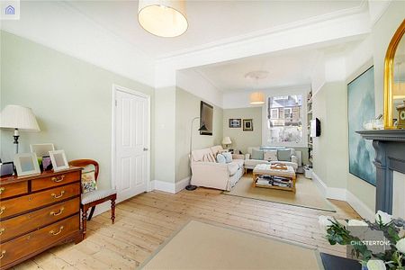 4 bedroom house in London - Photo 4