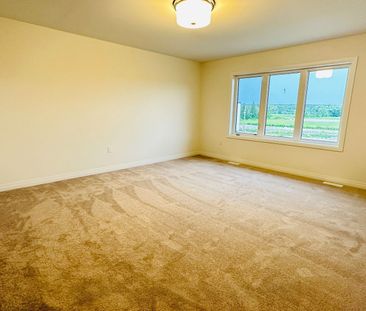 For Lease - 3773 Sunbank Crescent, Severn, Ontario - Photo 4