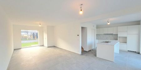 Eengezinswoning te huur in Zwevegem voor € 1.000 met 3 slaapkamers - Photo 2