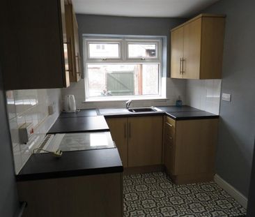 2 bedroom house to rent - Photo 1