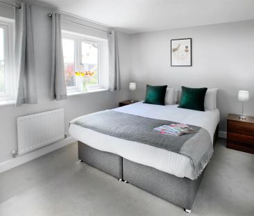 2 Bed, House - Photo 2