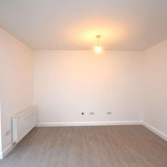Egerton Street, Cardiff, CF5 - Photo 1