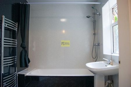 3 bedroom terraced house to rent - Photo 5