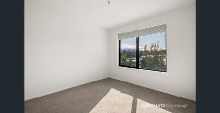 2 Bedroom House! - Photo 4