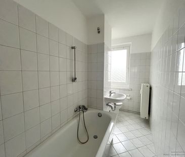 Wohnen mit Komfort: Großzügige 3-Zimmer-Wohnung in zentraler Lage - Photo 5