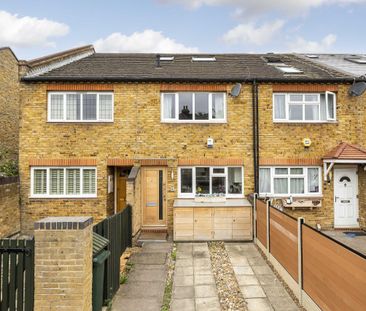 Stevenage Road, Bishops Park, SW6, London - Photo 1