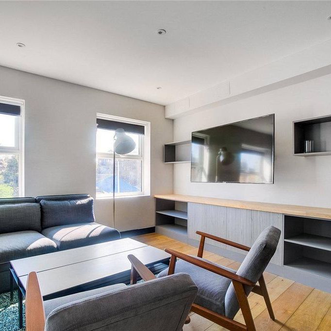 Studio to rent - Photo 1