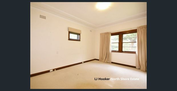 Walk to Train and School - Photo 1