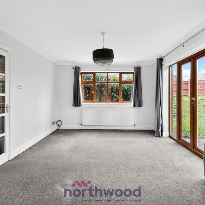 4 bedroom detached house to rent - Photo 1