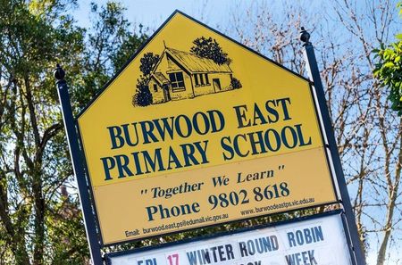 Family house in Burwood East Primary School Zone - Photo 2