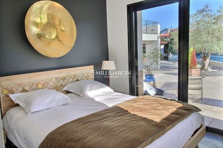 Maison à louer à Saint Jean de Luz, au calme avec couloir de nage et piscine - Photo 3