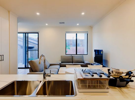 3 Bed 3 Bath - Second room - Photo 1