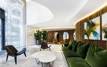 Prestigious and architecturally designed - Photo 2