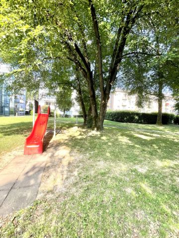 Gepflegte Wohnung mit Wohlfühlcharakter in ruhiger Lage am Bindermichl - Photo 4