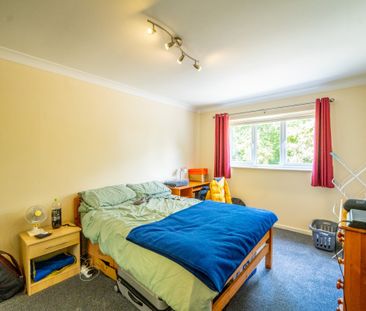 First Floor, 15 Beckside Gardens, Melrosegate - Photo 5