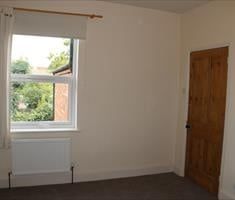 4 Bed Semi-Detached House, West Bridgford, NG2 - Photo 6