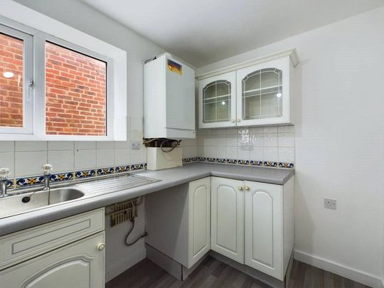 2 bedroom apartment to rent - Photo 1