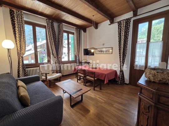 Trilocale viale Monte Bianco 67, Centro, Courmayeur - Photo 1