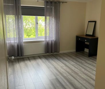 3 bedroom detached house to rent - Photo 2