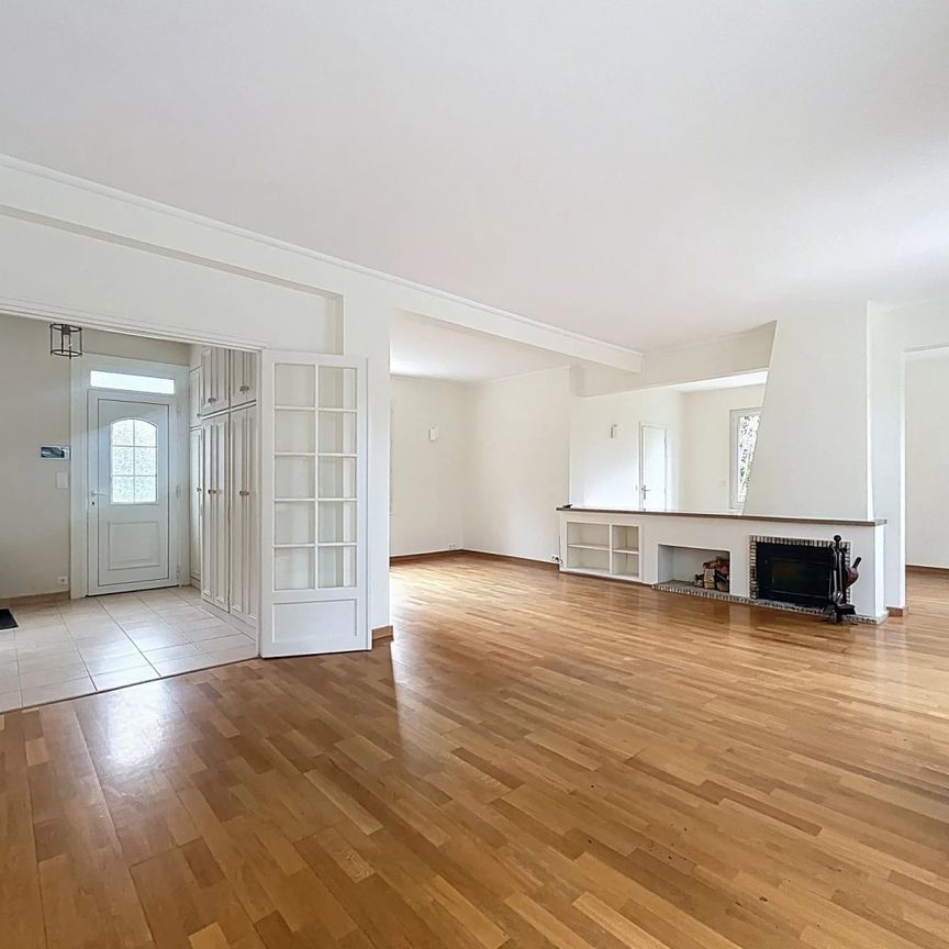 Tout savoir sur cette maison dans le quartier Ouest, à Marly-le-Roi - Photo 1