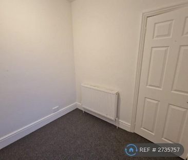 4 bedroom terraced house to rent - Photo 6