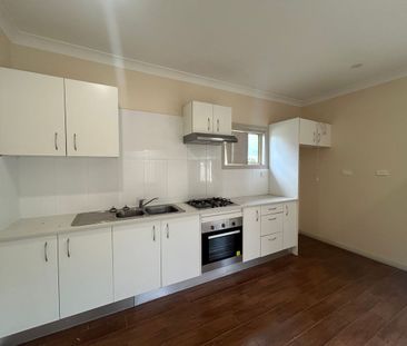 Beautiful 2 Bedroom Granny Flat - Photo 4