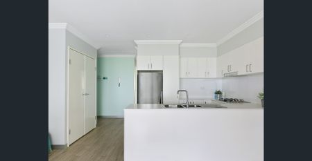 Enormous two bed unit in resort style complex - Photo 4