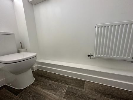 3 bedroom end of terrace house to rent - Photo 4