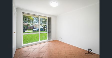 MODERN & SPACIOUS LIVING AT ITS FINEST! - Photo 5