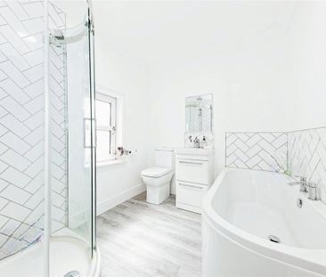 3 bedroom terraced house to rent - Photo 6