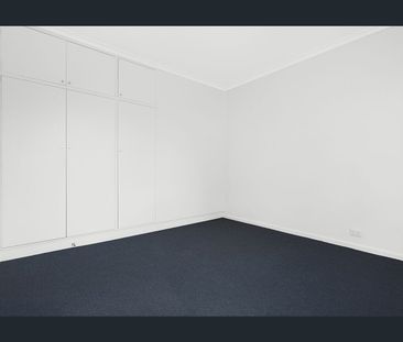 14/125 Kambrook Road, Caulfield North, Vic 3161 - Photo 4