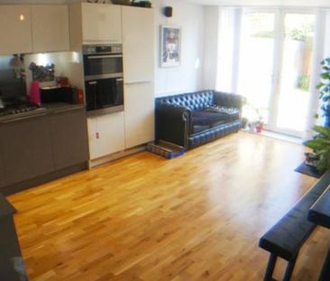 N15 - double ensuite room & gym - Photo 4