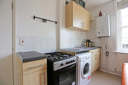 1 bedroom flat to rent - Photo 5