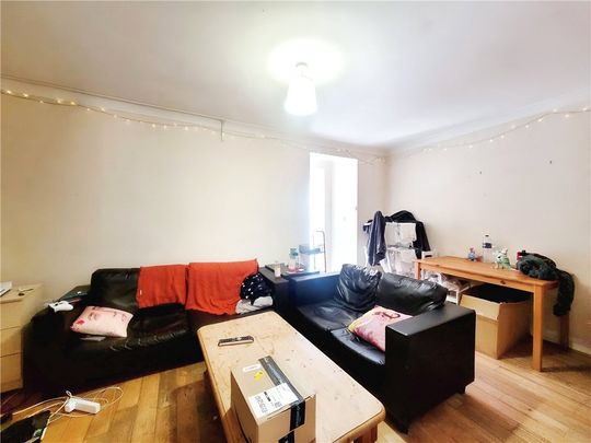 Clarence Street, Egham, Surrey, TW20 9RL - Photo 1