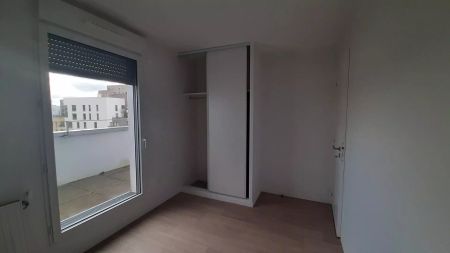 location Appartement T4 DE 79.9m² À MASSY - Photo 2