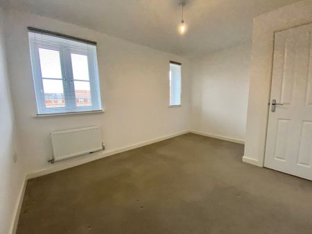 Hampton Gardens - Photo 3