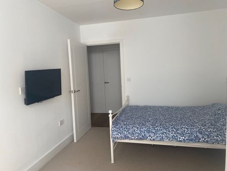 2 Bed Flat, Sussex House, RG1 - Photo 3