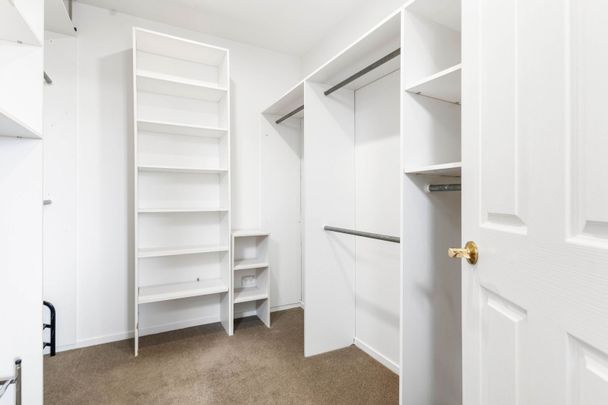 Racing Fan? Views across Ellerslie Racecourse. - Photo 1