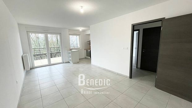 Appartement T2 - cuisine équipée avec parking - Parc de Remicourt - Photo 1