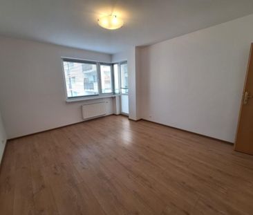 Kawalerka, 33 m2, ul. Górki, Górczyn, nieumeblowana, oddzielna kuch... - Фото 2