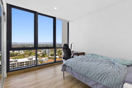 Furnished 2 bedroom, 2 bath apartment at level 19 Sundale. - Photo 3