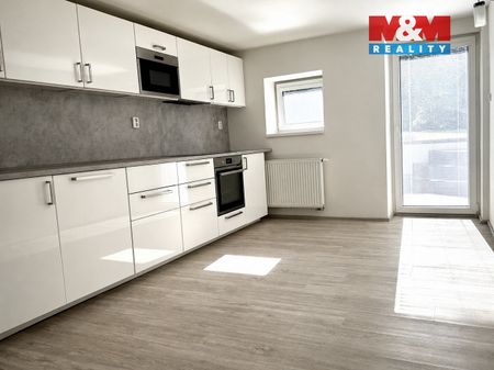 Pronájem bytu 2+1 102 m² - Фото 2